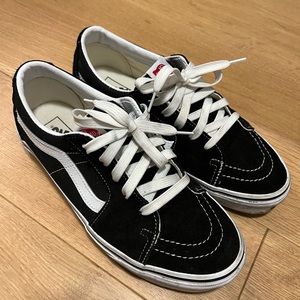 Vans sk8 low - black white - Mens size 8.5